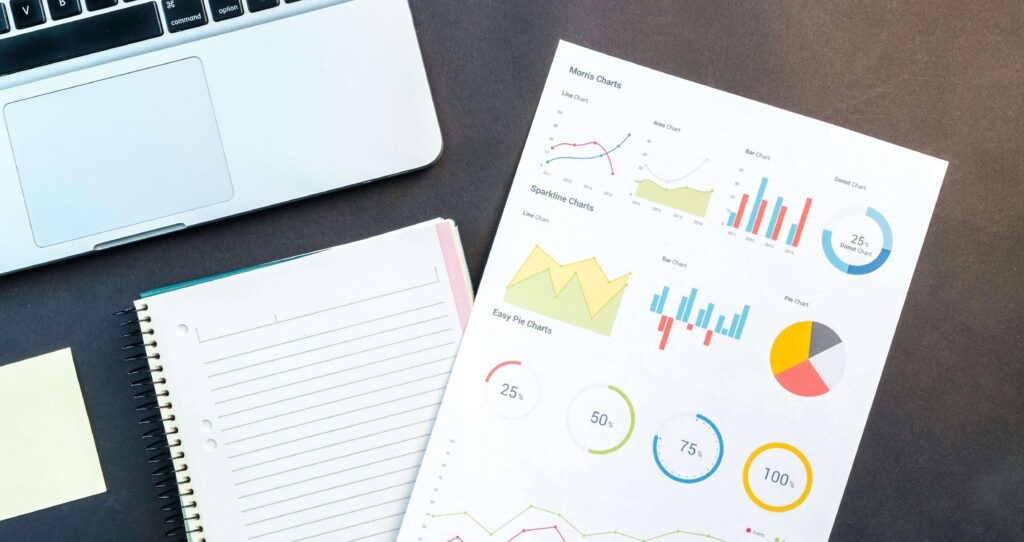 Een goed bijgehouden budget helpt je financiële doelen te behalen, stress te verminderen en een gezonde relatie met geld te ontwikkelen.