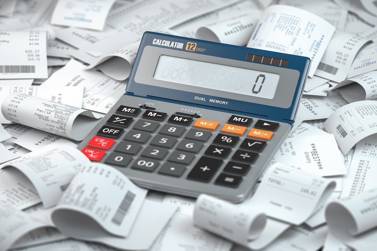 Leer hoe je met budgetteren, minimalisme en bewust consumeren financiële rust creëert. Pak chaos aan en krijg grip op je geld!